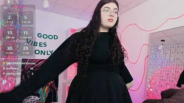 Snapshot of Siena_aa chatting on April 2026 07:58:02 PM Siena aa online show from April 2026 07:58:02 PM