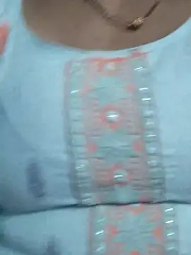 Zaara101 online show from March 2026 12:41:02 PM