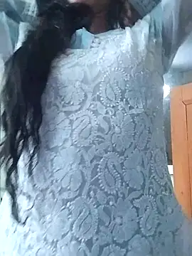 Zaara101 online show from March 2026 06:47:02 PM