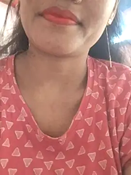 Snapshot of Zaara101 chatting on June 2026 06:59:01 AM Zaara101 online show from June 2026 06:59:01 AM