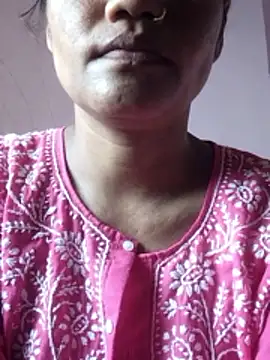 Snapshot of Zaara101 chatting on June 2026 04:39:01 AM Zaara101 online show from June 2026 04:39:01 AM