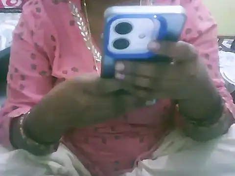 Snapshot of mohini_bhabhi chatting on April 2026 12:24:01 PM mohini bhabhi online show from April 2026 12:24:01 PM
