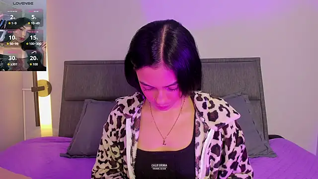 lilith petit  online show from June 2026 12:44:02 PM