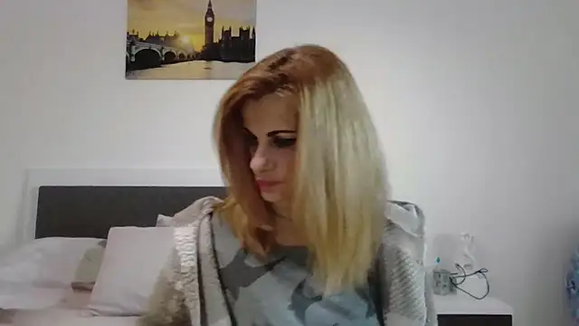 Snapshot of Clara1986 chatting on April 2026 03:57:02 PM Clara1986 online show from April 2026 03:57:02 PM