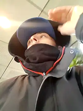 Snapshot of 80julien chatting on February 2026 01:22:02 PM 80julien online show from February 2026 01:22:02 PM