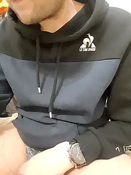 Snapshot of 80julien chatting on February 2026 12:30:02 AM 80julien online show from February 2026 12:30:02 AM