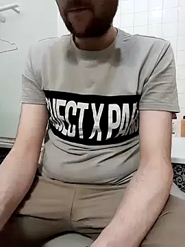 Snapshot of 80julien chatting on March 2026 10:06:01 PM 80julien online show from March 2026 10:06:01 PM