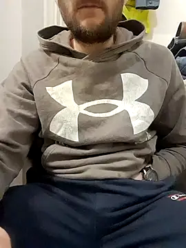 Snapshot of 80julien chatting on March 2026 01:20:02 AM 80julien online show from March 2026 01:20:02 AM