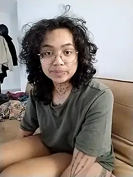 therealsun8 online show from February 2026 08:13:01 AM