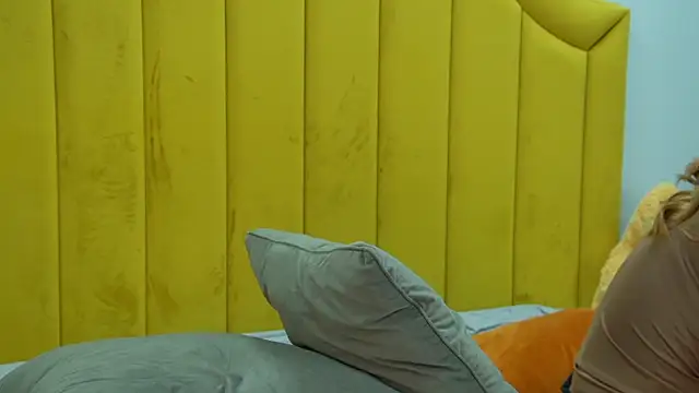 Snapshot of AmyRoy chatting on March 2026 06:05:02 PM AmyRoy online show from March 2026 06:05:02 PM