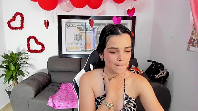 LucianaMoreau online show from February 2026 09:04:01 PM