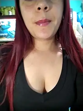 Snapshot of THALASSA_DIOSA chatting on April 2026 03:39:01 AM THALASSA DIOSA online show from April 2026 03:39:01 AM