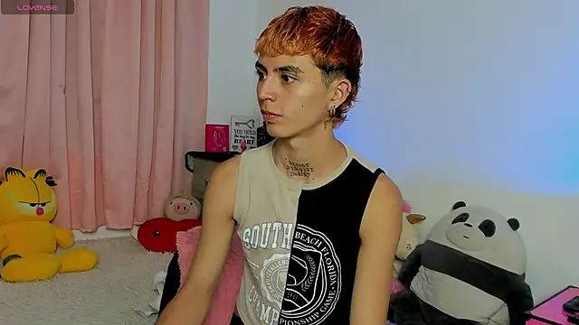 Snapshot of Maiky_Cooper01 chatting on March 2026 09:37:01 AM Maiky Cooper01 online show from March 2026 09:37:01 AM