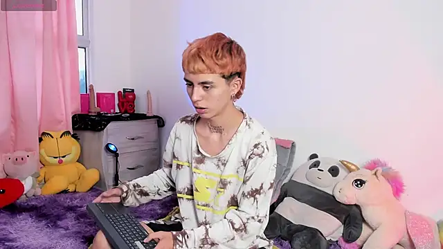 Snapshot of Maiky_Cooper01 chatting on March 2026 02:53:02 PM Maiky Cooper01 online show from March 2026 02:53:02 PM