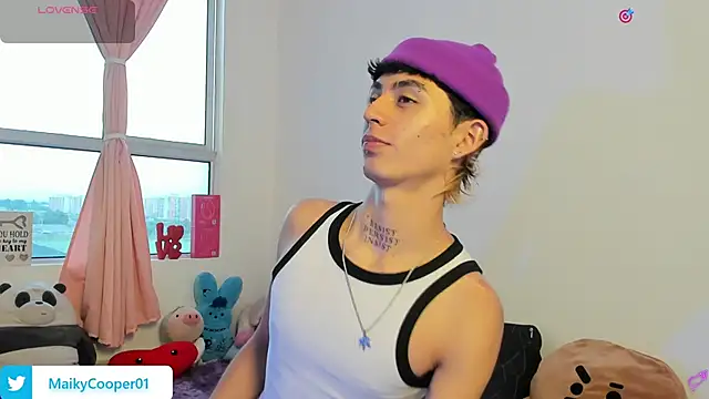 Snapshot of Maiky_Cooper01 chatting on April 2026 04:58:02 PM Maiky Cooper01 online show from April 2026 04:58:02 PM