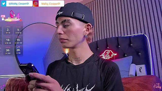 Snapshot of Maiky_Cooper01 chatting on July 2026 05:28:02 PM Maiky Cooper01 online show from July 2026 05:28:02 PM