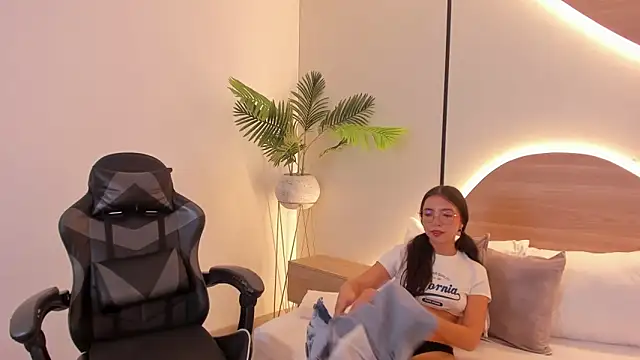 cataleya castle online show from February 2026 04:51:01 PM