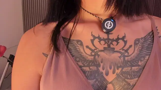 Snapshot of Naia-Nore chatting on March 2026 12:43:02 AM Naia-Nore online show from March 2026 12:43:02 AM