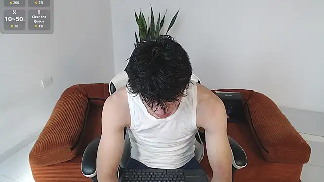 DarrenColleen online show from April 2026 01:26:01 PM