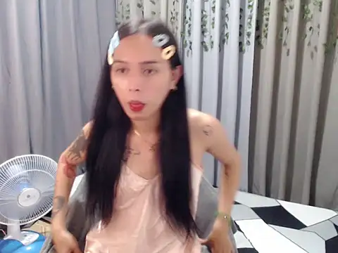 Snapshot of LOVELYMAYUMIE chatting on December 2024 01:51:01 PM LOVELYMAYUMIE online show from December 2024 01:51:01 PM