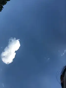 Snapshot of sun-shii chatting on April 2026 09:47:01 AM sun-shii online show from April 2026 09:47:01 AM