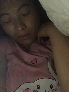 Snapshot of sun-shii chatting on April 2026 07:06:01 PM sun-shii online show from April 2026 07:06:01 PM