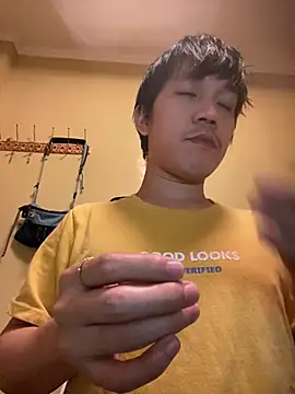 Snapshot of asian_guy67 chatting on March 2026 03:18:01 PM asian guy67 online show from March 2026 03:18:01 PM