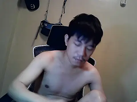 Snapshot of asian_guy67 chatting on April 2026 12:36:02 AM asian guy67 online show from April 2026 12:36:02 AM