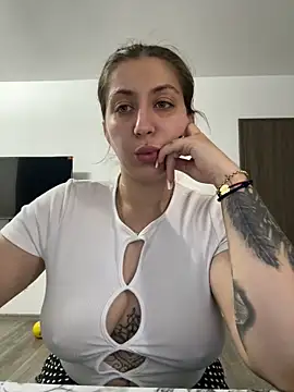 dalia0710 online show from May 2026 01:17:02 PM