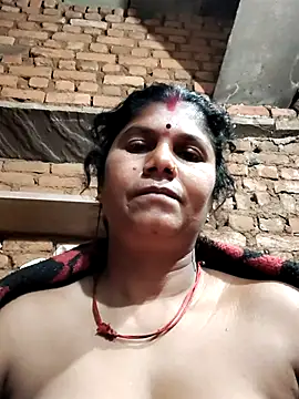 Hot di97 online show from February 2026 07:41:01 PM