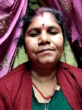 Hot di97 online show from February 2026 09:26:02 PM