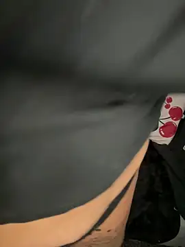 Snapshot of Miss_CurvesXXX chatting on March 2026 12:12:02 PM Miss CurvesXXX online show from March 2026 12:12:02 PM