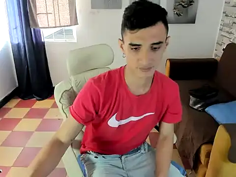 Snapshot of felipe_colinss chatting on May 2026 12:23:01 PM felipe colinss online show from May 2026 12:23:01 PM