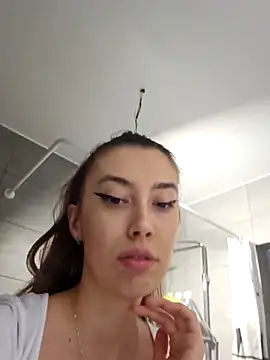 Virgin Pussy SquirtX online show from February 2026 03:42:01 PM