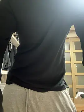 Alexkimsumin online show from April 2026 06:46:01 PM