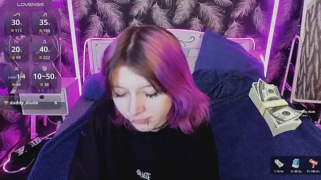 Ashley Veil online show from April 2026 08:43:02 PM