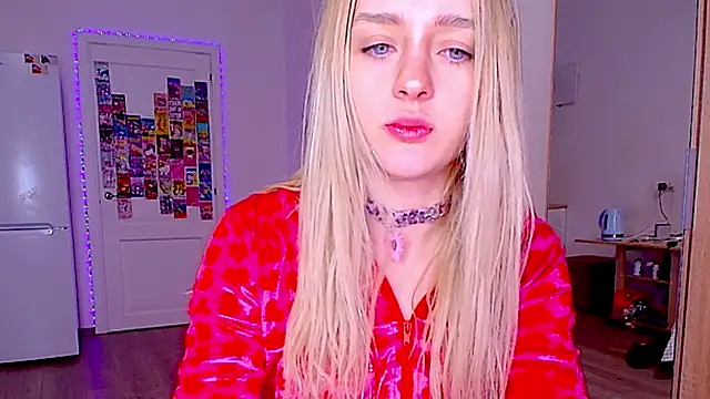 sailormoon666  online show from February 2026 04:20:01 AM