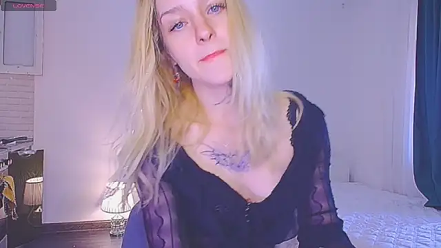 Snapshot of sailormoon666_ chatting on April 2026 06:40:01 AM sailormoon666 online show from April 2026 06:40:01 AM