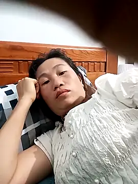 Snapshot of CML93 chatting on February 2026 10:42:01 PM CML93 online show from February 2026 10:42:01 PM