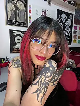 Snapshot of neo_vampy chatting on February 2026 01:27:01 AM neo vampy online show from February 2026 01:27:01 AM