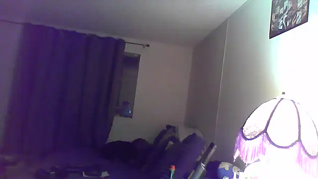 Snapshot of HungandHynotic chatting on March 2026 04:29:04 AM HungandHynotic online show from March 2026 04:29:04 AM