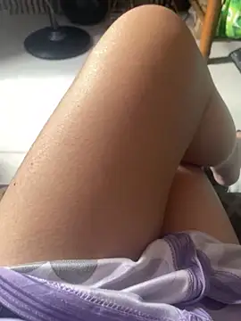 Snapshot of sweetest_fruity chatting on May 2026 03:59:02 AM sweetest fruity online show from May 2026 03:59:02 AM