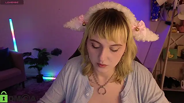 Roziett Belle online show from April 2026 08:31:02 AM