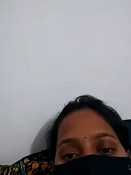 Snapshot of me-leela chatting on March 2026 01:33:02 AM me-leela online show from March 2026 01:33:02 AM