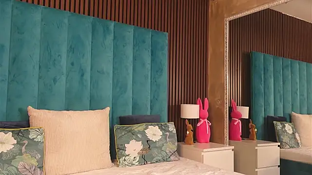 AnyaHappiness online show from April 2026 05:32:01 AM