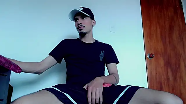 Snapshot of Yankees_xxx chatting on July 2026 06:40:02 PM Yankees xxx online show from July 2026 06:40:02 PM
