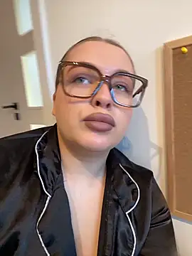 ElisonFox online show from January 2026 02:32:01 PM