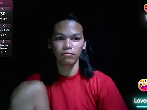 Snapshot of HugeAgatha chatting on June 2026 11:32:02 PM HugeAgatha online show from June 2026 11:32:02 PM