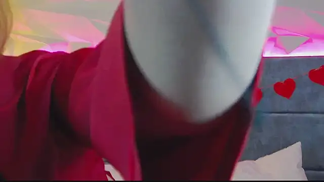 AvaLarson online show from February 2026 12:58:02 PM