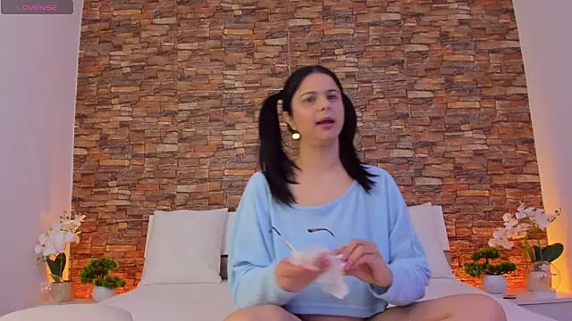 Snapshot of Olivia__Taylor chatting on March 2026 05:25:01 PM Olivia Taylor online show from March 2026 05:25:01 PM